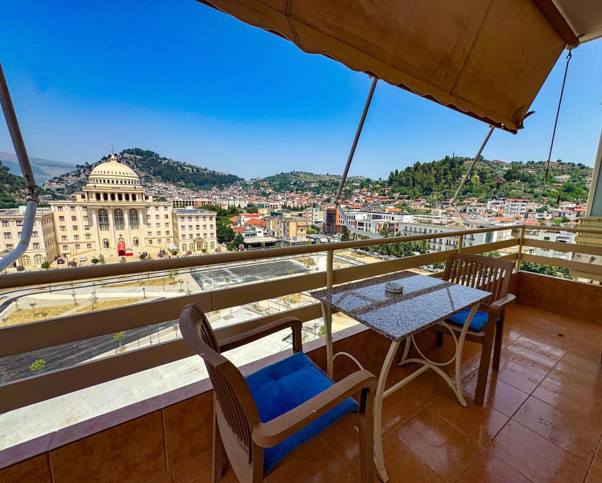 Berat City Panorama 1 Kültér fotó